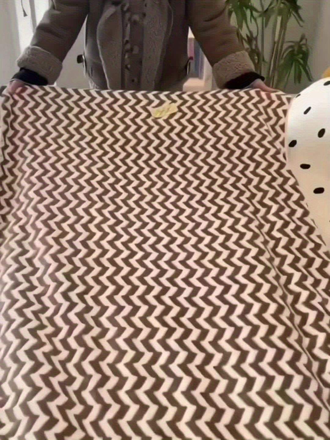 “Premium Oversized Beach Towel – Soft, Quick-Dry & Sand Free”