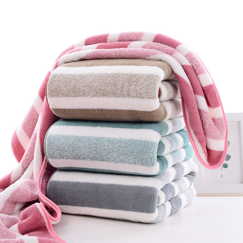 “Premium Oversized Beach Towel – Soft, Quick-Dry & Sand Free”